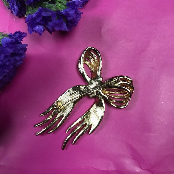 Beautiful vintage knitted bow brooch - Picture 2 of 2